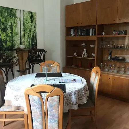 Zur Weissen Taube Apartman